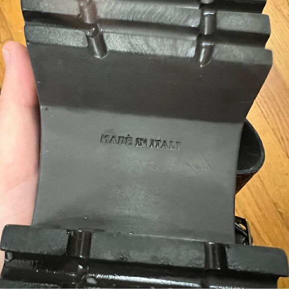 Retro Y2K Chunky Heel Sandals - Picture 2 of 8